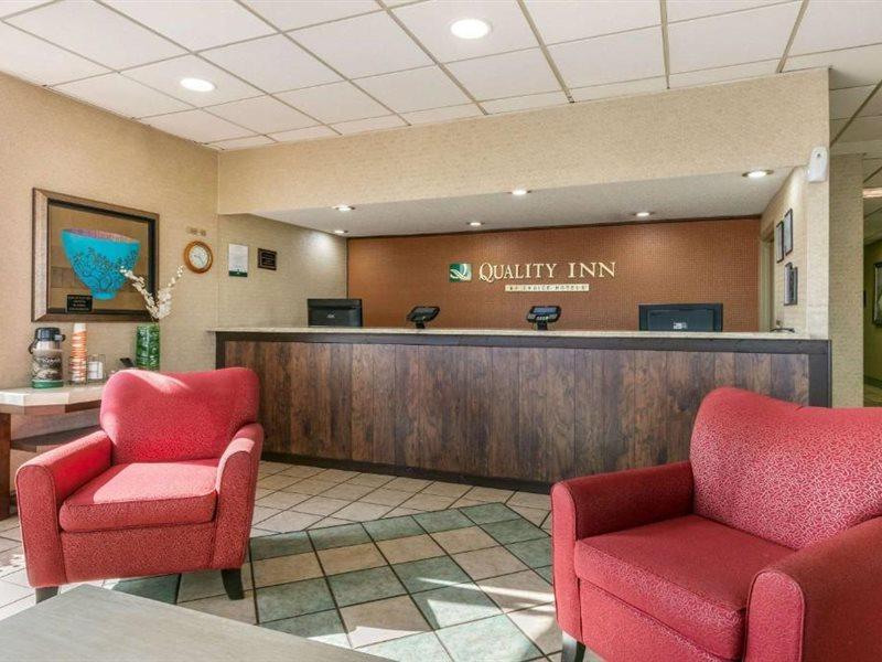 Quality Inn Манчестър Екстериор снимка