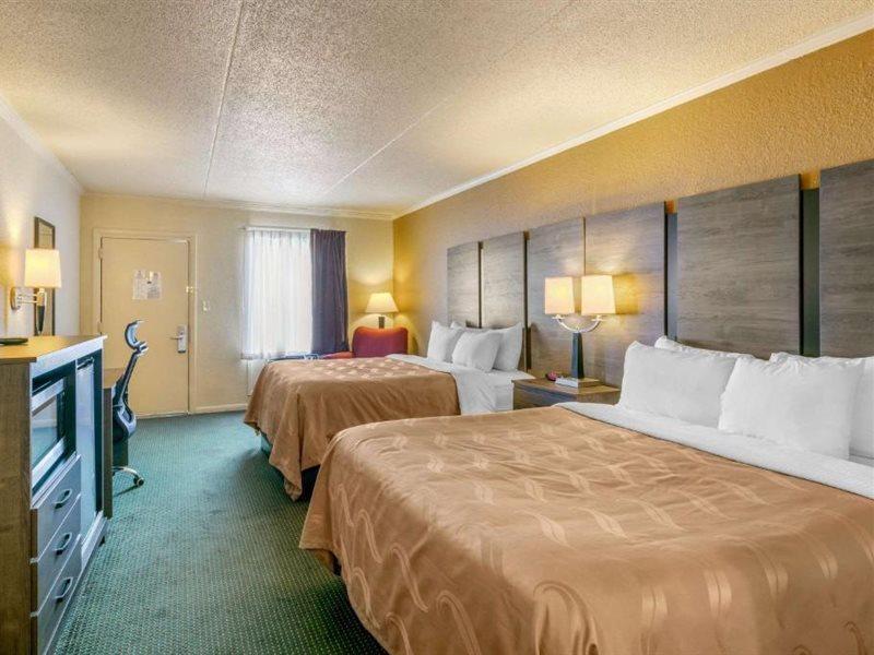 Quality Inn Манчестър Екстериор снимка