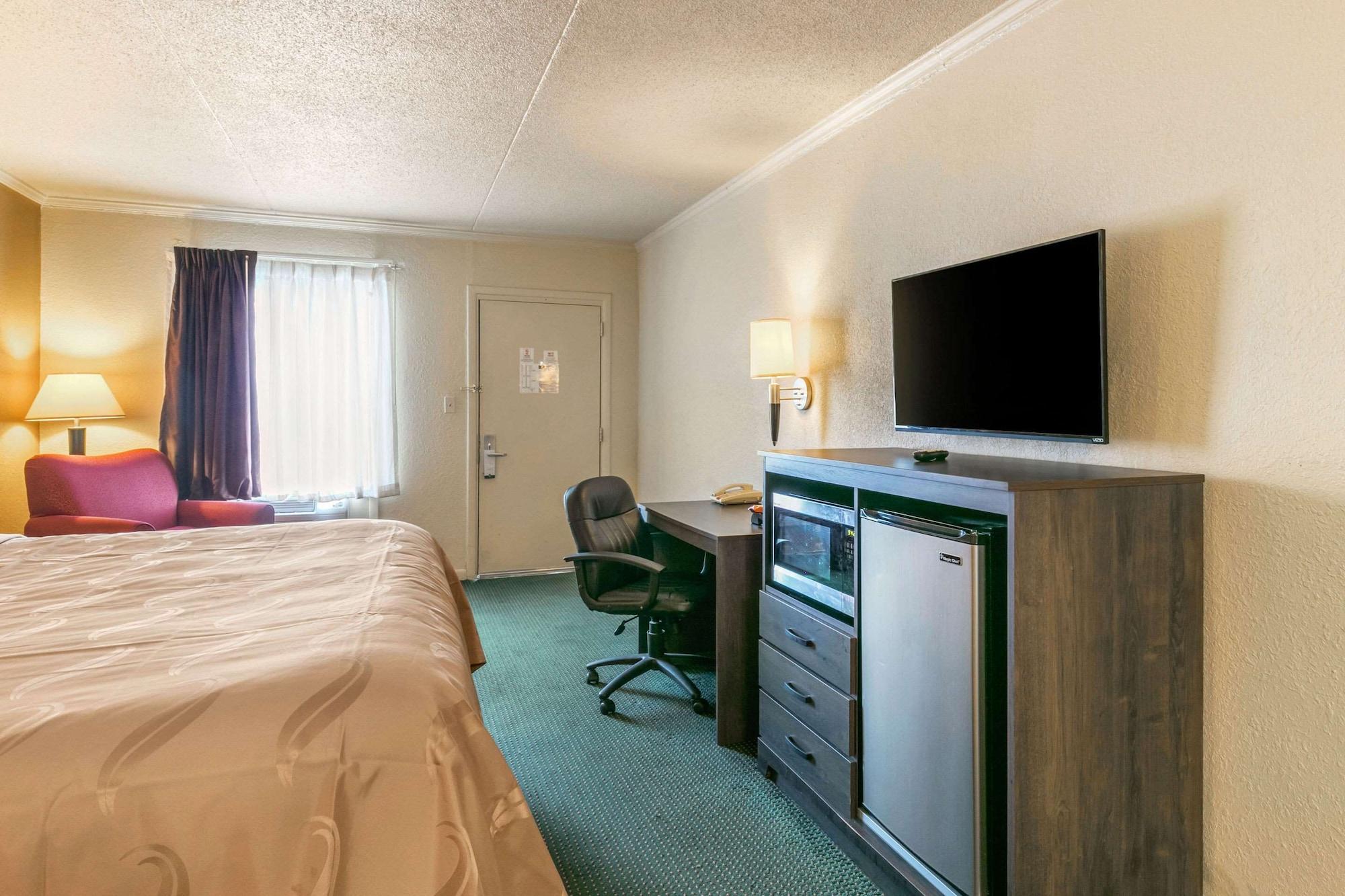 Quality Inn Манчестър Екстериор снимка