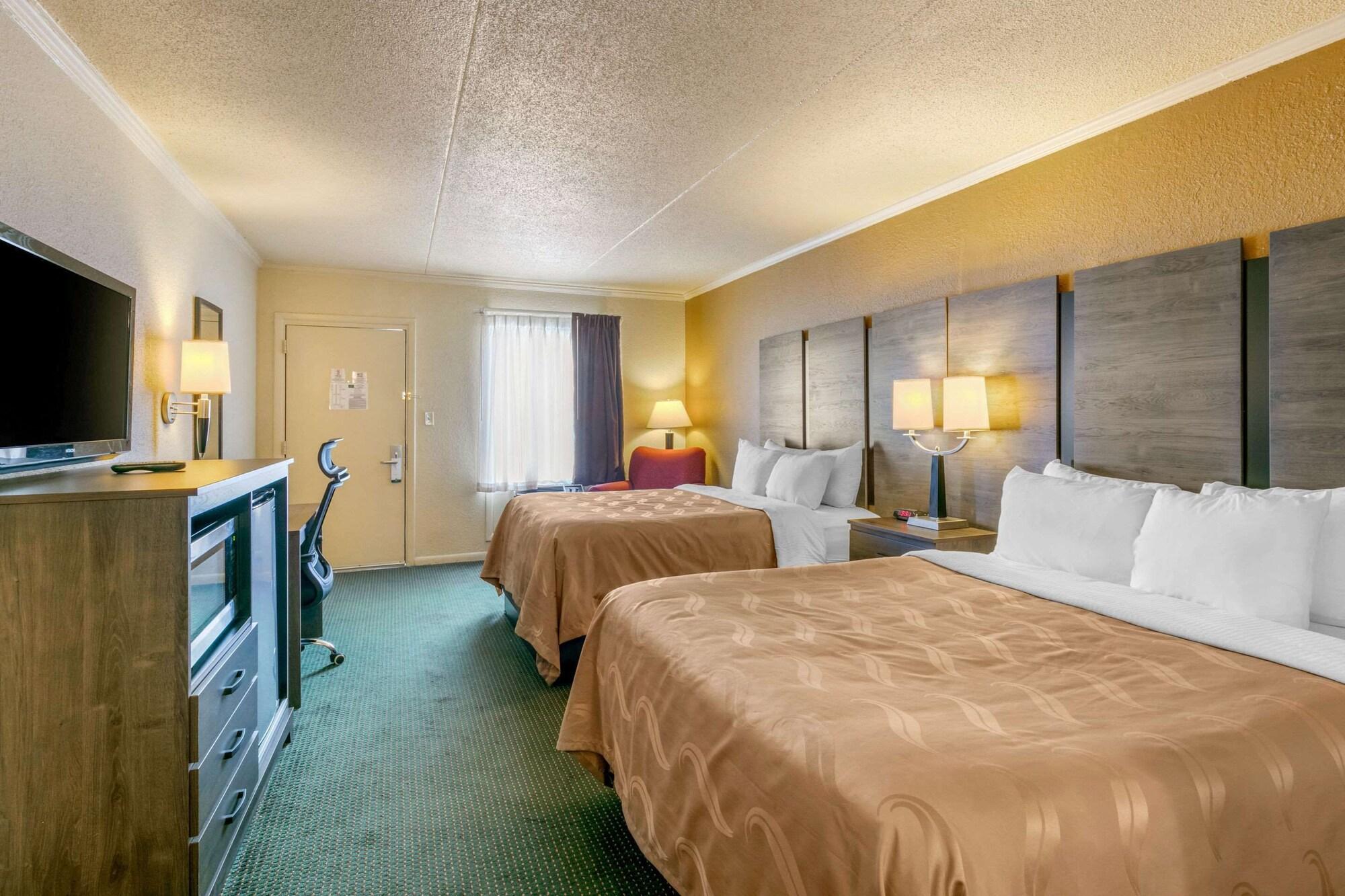 Quality Inn Манчестър Екстериор снимка
