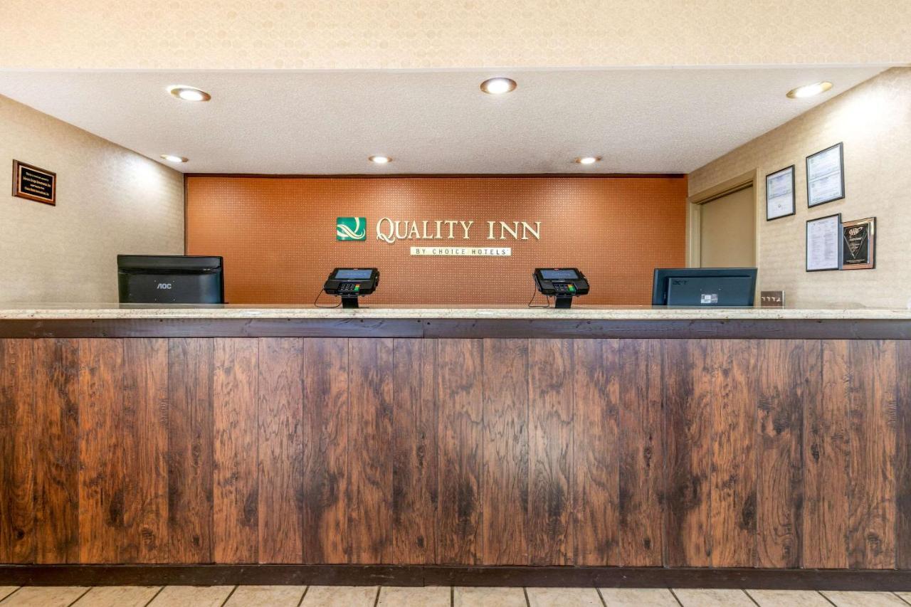 Quality Inn Манчестър Екстериор снимка